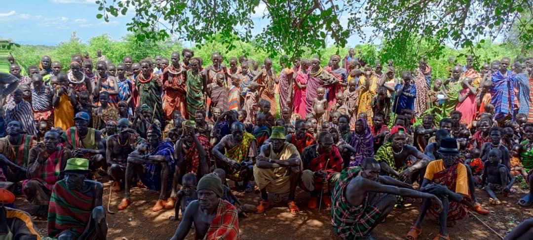 #PeaceBegins with community confidence! #UNMISS visited Kauto #SouthSudan & met 500 community members in the aftermath of recent conflict & reassured them of joint efforts with local authorities to secure release of abductees + humanitarian assistance by @UNSouthSudan. #A4P