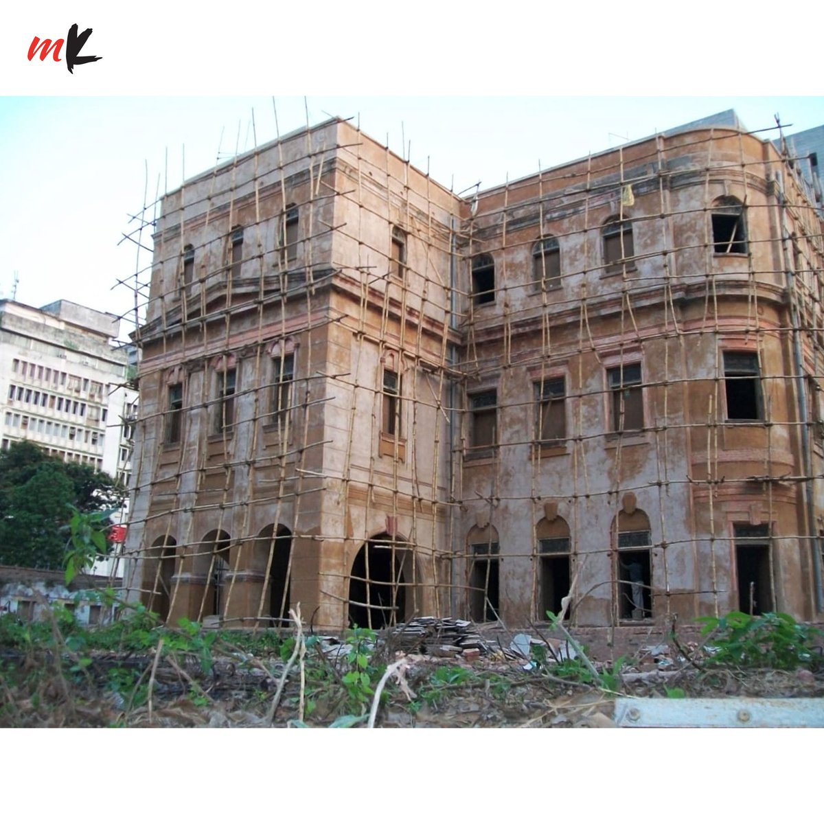 TT_My_Kolkata's tweet image. In his next column on Kolkata, Mudar Patherya writes about the restoration of a Camac Street mansion where Rajendra Nath Mookerjee, the man behind some of Kolkata’s iconic structures, once lived.
Know more: telegraphindia.com/my-kolkata/pla…
#HeritageBuildings #KolkataHistory #MyKolkata