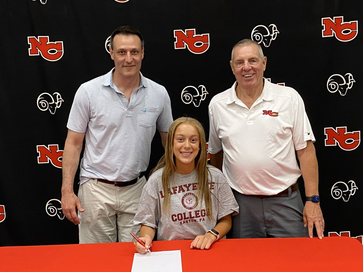 Congratulations to Senior’s Ben Reagan Layla Steed on signing their letters of intent.

Ben is going to Dartmouth while Layla is joining Lafayette. 

Both great additions and are excited to see them succeed!