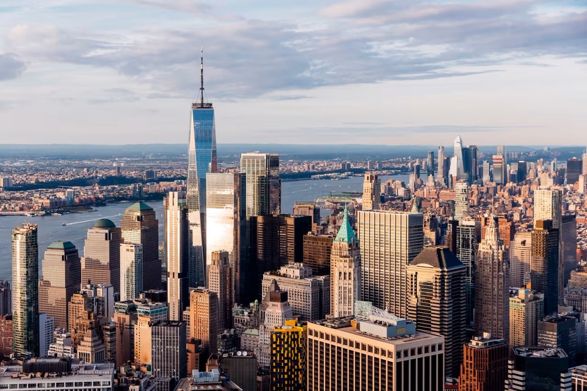 From Wall Street to Fifth Avenue, New York City stands tall as the ultimate destination for wealth and success.  mbreny.com/new-york-city-…

#nyc #nycrealestate #FifthAvenue #manhattan #MBRE #joanbrothers