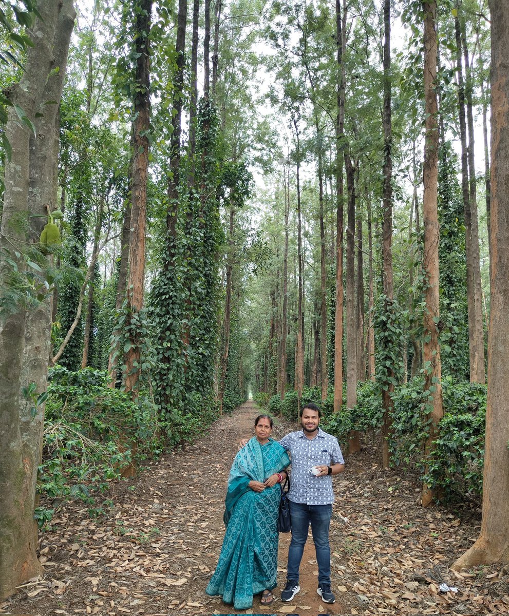 କୋରାପୁଟ ସହ ପ୍ରଥମ ଭେଟ ହେଲା। 
ଏ ସଂପର୍କ ଆହୁରି ନିବିଡ ହେବ। ଡ଼ଙ୍ଗରରଜା ପାଖକୁ ମୁଁ ଏମିତି ଆସୁଥବି। ମିଟିଂ , ବନ୍ଦିକାର୍ ଯିବାର ଅଛି , ଗୋପୀ ମହାନ୍ତି ଙ୍କୁ ମନେ ପକେଇବାର ଅଛି। ସତରେ କୋରାପୁଟ ସ୍ବତନ୍ତ୍ର....
#koraput 
#Relief