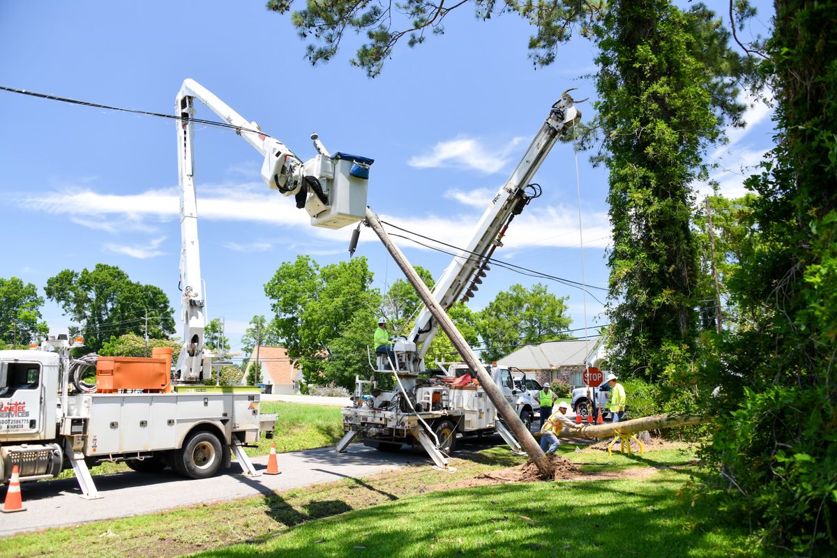 Another huge thank you to all of our crews who helped restore power to nearly 200,000 customers following back-to-back sever storms this past week! #ThankALineworker