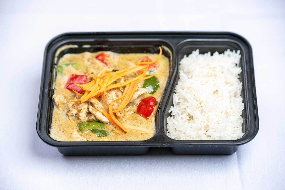 halal_everyday's tweet photo. 🍛✨ Indulge in our aromatic Thai Green Curry! 🌿🌶️🇹🇭

📍Locations in Cleveland Park, DC and Chantilly, VA
Order online at https://t.co/xYdoqw4tVZ, or call 434-MY-HALAL

…

#halal #visitdc #dmveats #asianfood #uyghur #dccatering #dcrestaurants #dctakeout https://t.co/N3tv8BNMX8