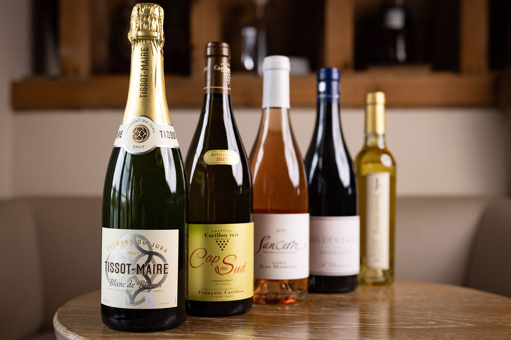 If you love your wines crisp, elegant and velvety, book tickets for a wine tasting dinner @TheClockspire in Sherborne. The event on June 6 will give guests the opportunity to sample a selection of favourite wines expertly paired with a sumptuous menu. ow.ly/jFtc50RIbR9