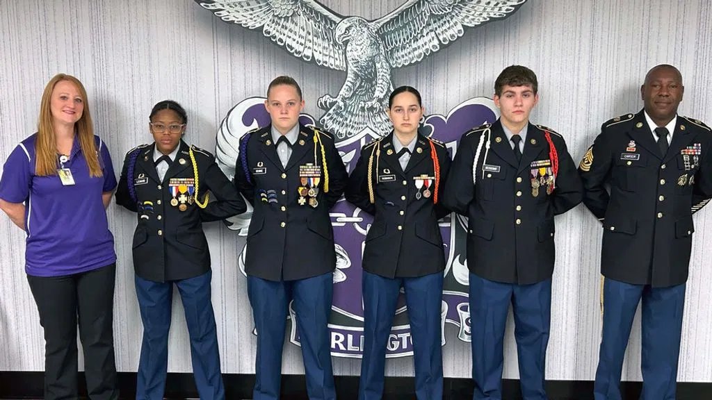 CONGRATULATIONS 🫡 Darlington High's JROTC Leadership Team qualified for the national competition in Washington, DC bit.ly/3WRunN8