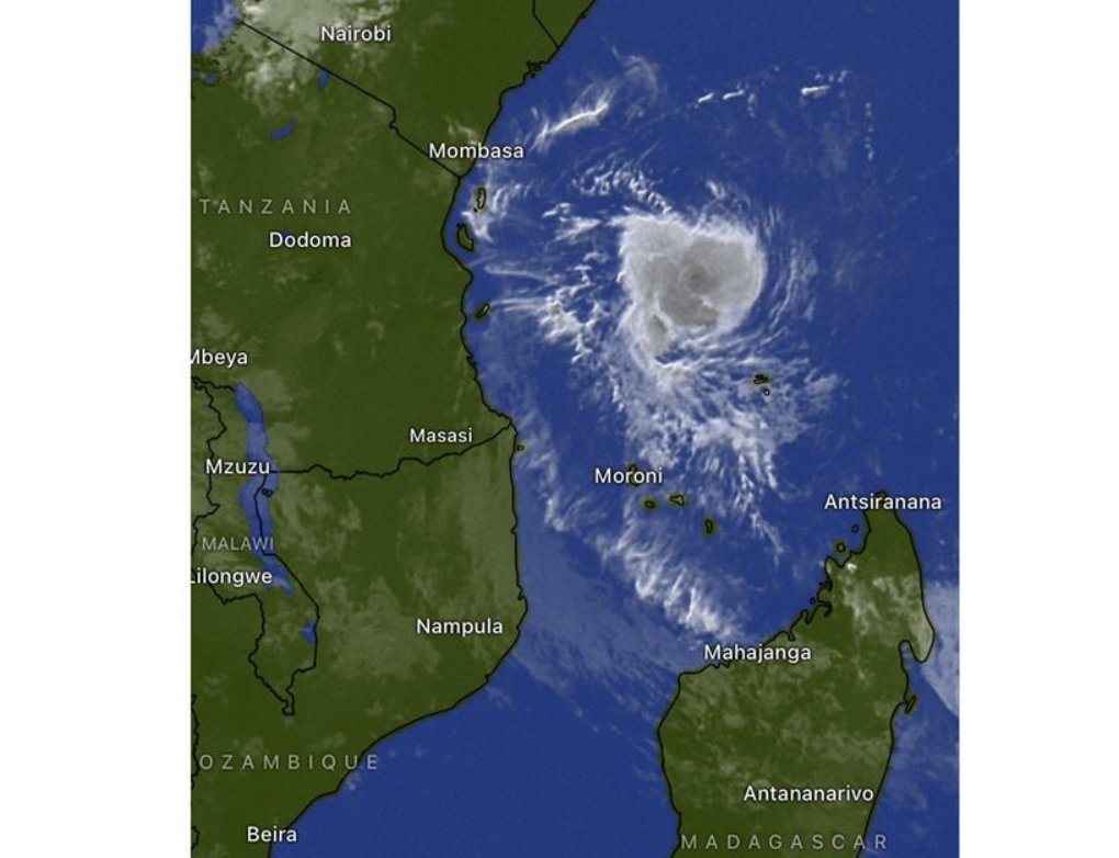 Tanzania warns that Tropical Cyclone laly has strengthened from moderate to severe storm ow.ly/e8lV50RNOfN