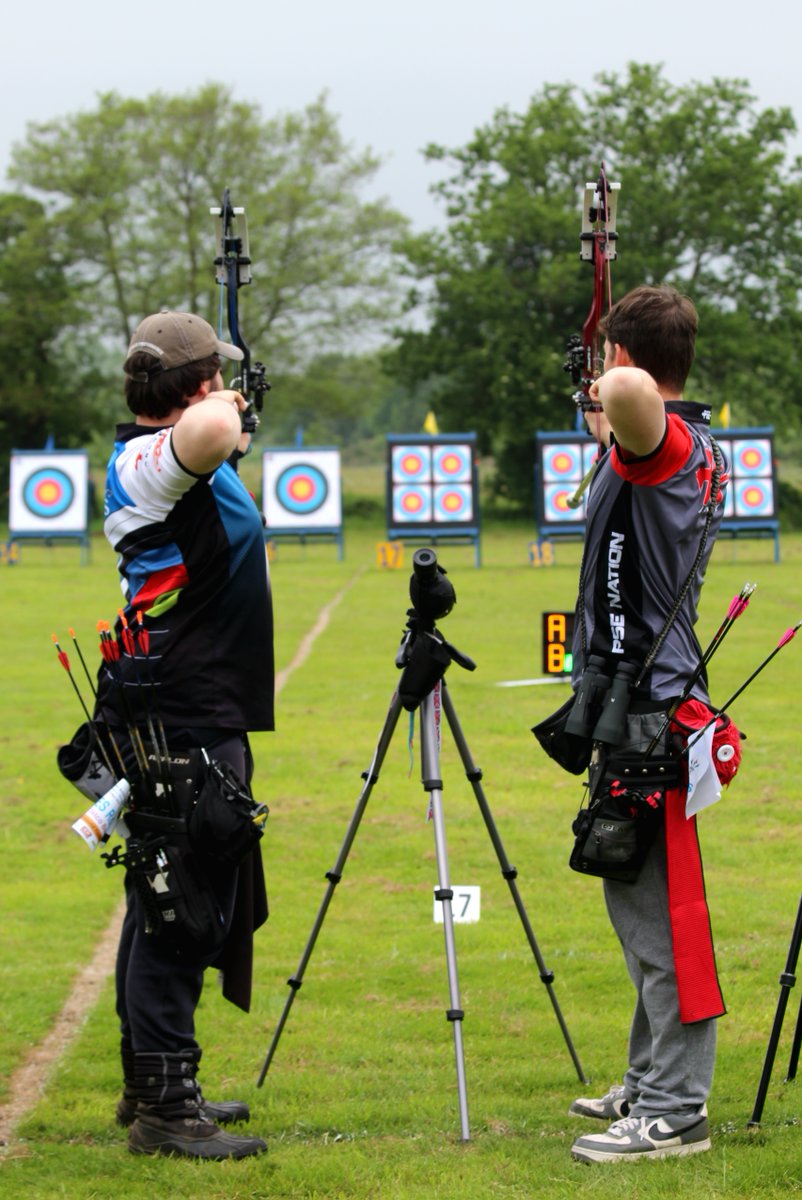 Stage 2 of the Junior Archery Series is complete! Catch some of the best moments from Woking this weekend using the link below 🏹 archerygb.smugmug.com/Junior-Archery…