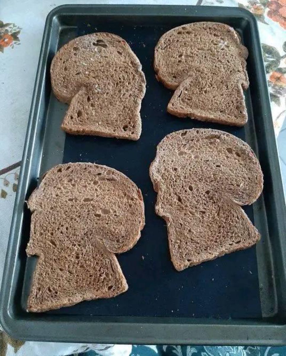 slvppy's tweet photo. it’s funny asf that we all know who head shape this is https://t.co/NJyZkDb1bD