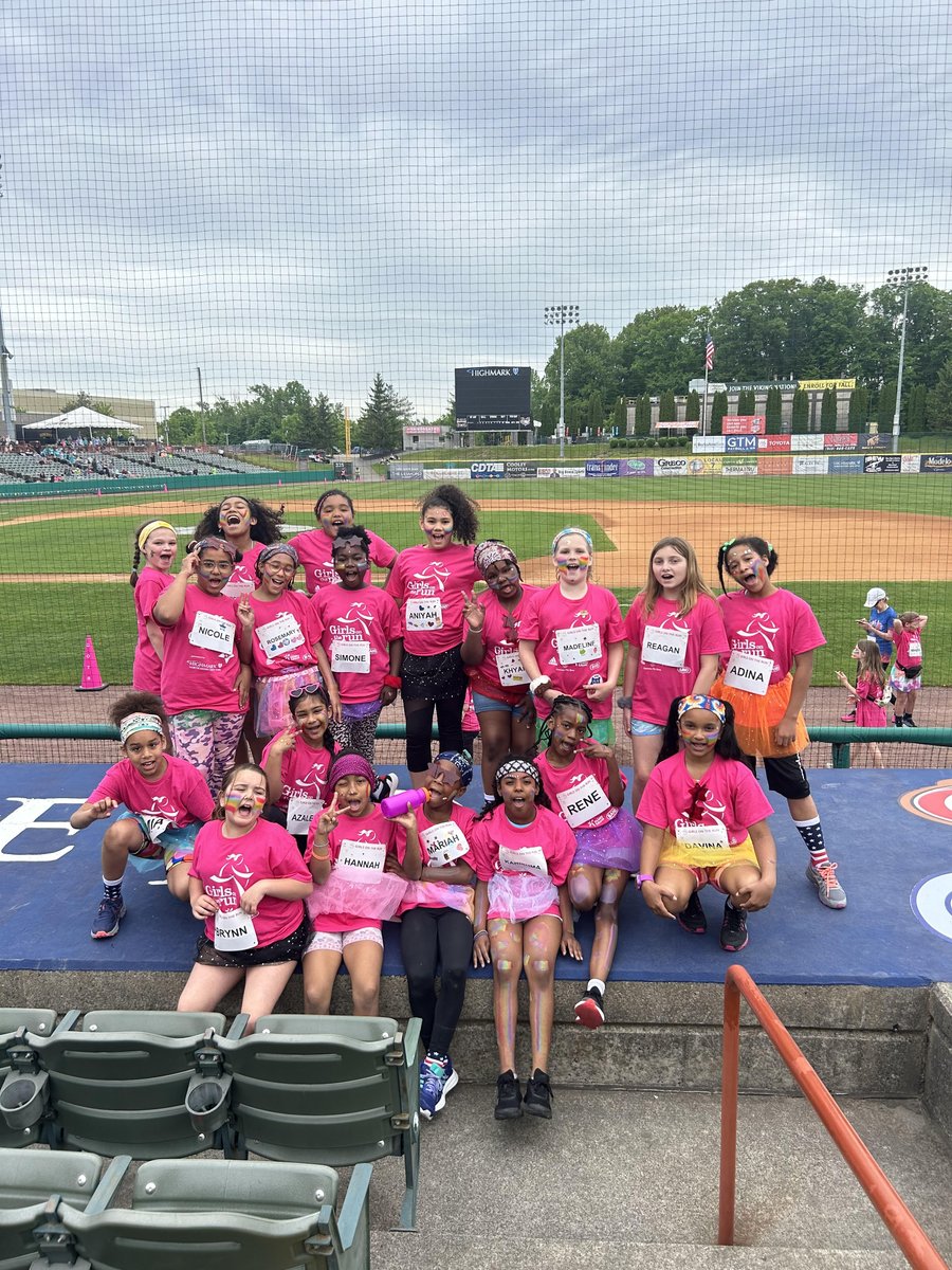 HoweSCSD's tweet photo. Congratulations to all our Girls on the Run Runners!! They did a great job this weekend at the Girls on the Run 5K!! @HoweSCSD @SCSchools https://t.co/A2hIZdWTjY