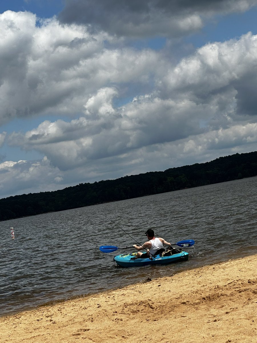 cara_rindell's tweet photo. Using my @Cisco #DayForMe to do a little bit of self care today! Started the day with an excellent NA meeting. The #JustForToday was so relevant. And now soaking up some sun at the lake and doing a little bit of writing while Andrew plays in the water. #RecoveryOutLoud☀️🏖️🛶🎣 https://t.co/5lYJG9V0yW