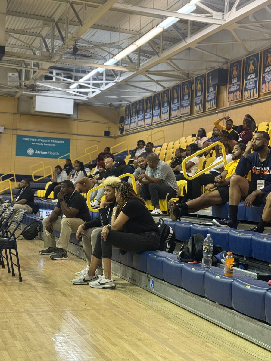 A Step Up, Inc. tweet media