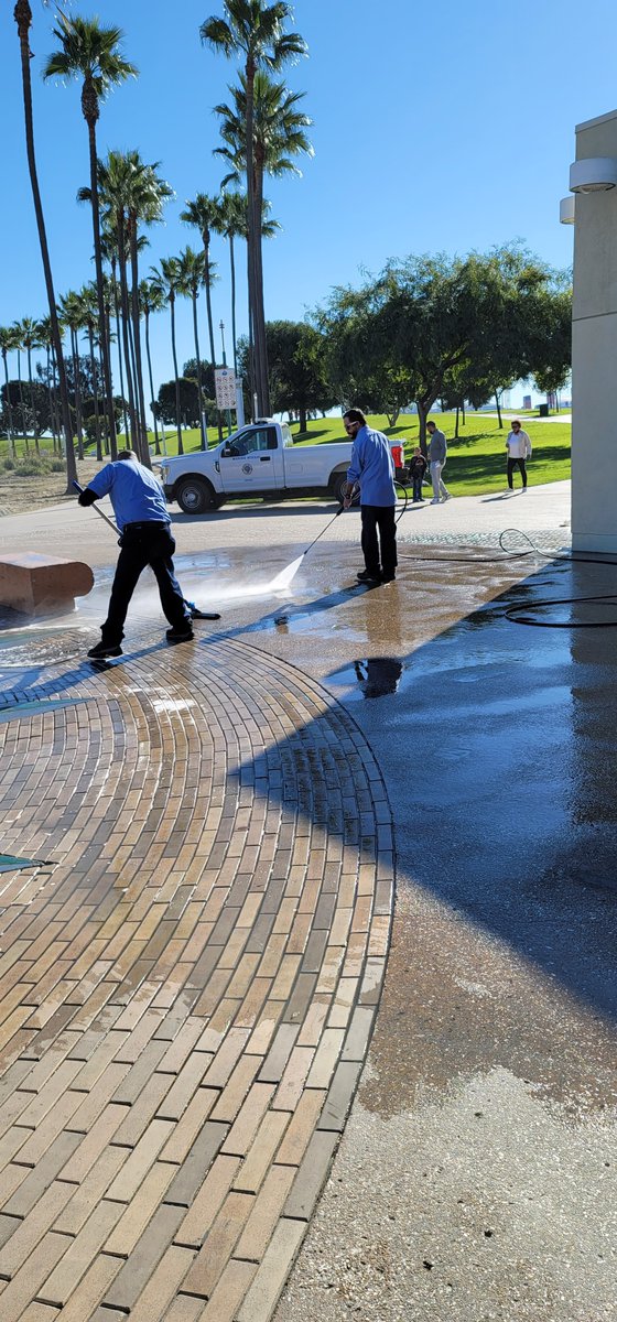 LongBeachParks's tweet photo. Marine Maintenance staff are embracing Spring Cleaning Month by focusing on public facing facilities by waxing and polishing floors, pressure washing sidewalks, cleaning drinking fountains & detailing the Belmont Veterans Memorial Pier. ๐ซง
#SpringCleaningLB https://t.co/nXoIvGZaxZ