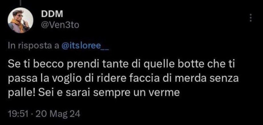 ruffi4no's tweet photo. una persona più schifosa di questo qua difficilmente l’ho vista un pezzente di prima categoria senza dignità alcuna lui e chiunque ancora non si vergogni nemmeno un po’ di sostenere uno del genere vomito https://t.co/DzdCRHPvVn