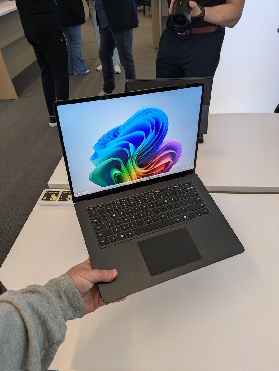 imparkerburton's tweet image. Goodbye Mac 👋 #MicrosoftEvent