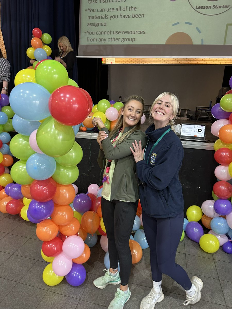MrJFuchs's tweet photo. Pumped to deliver professional learning on differentiation with @HelpMeMrsG today! We used a balloon tower task to show how different instructions and challenges affect learning🎈🎈🎈@StAndrewsCLPL @GlasgowPedagogy #Differentiation #inflateyourmind https://t.co/trH1jhV6pm
