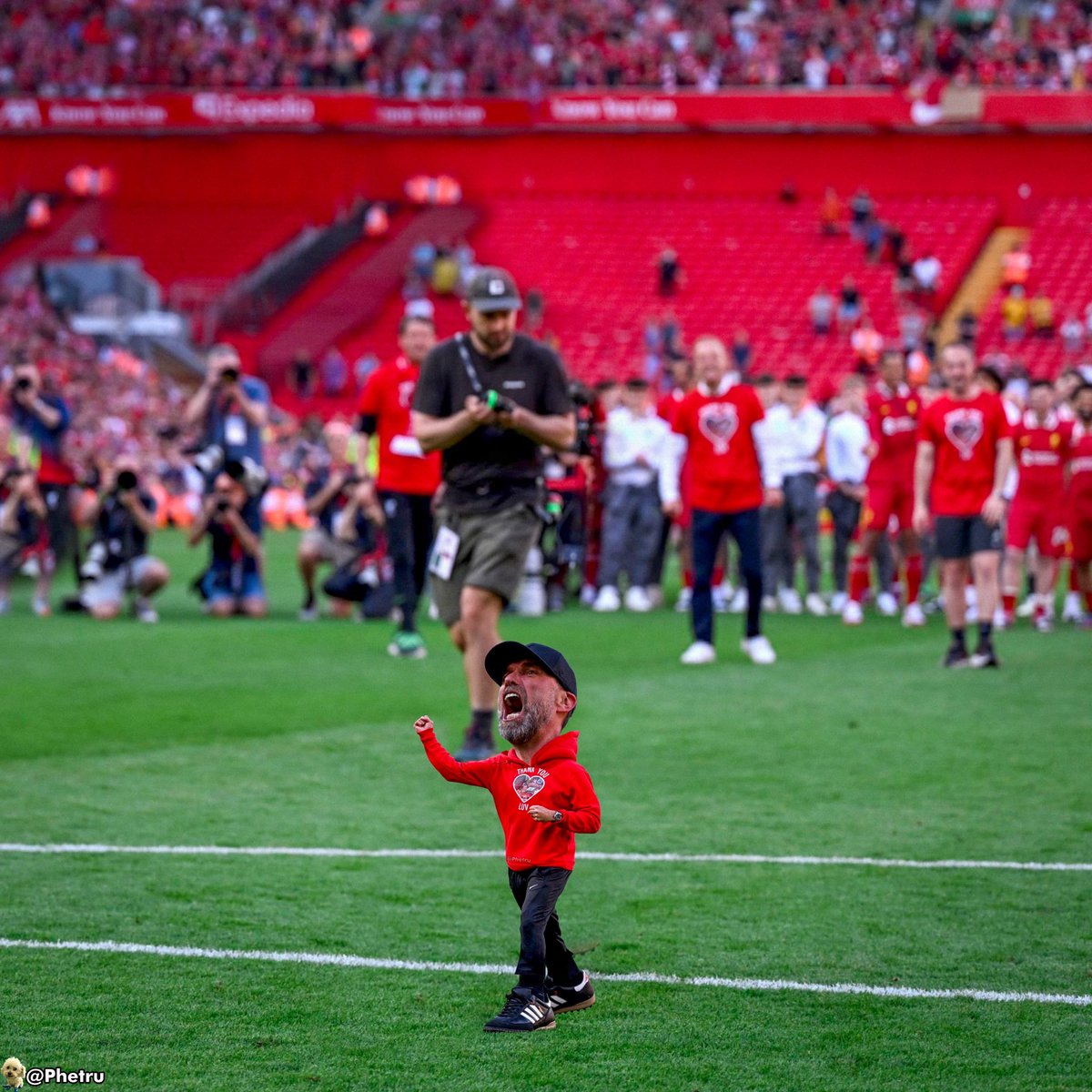 🔥 J Ü R G E N   K L O P P 🔥

Jürgen Klopp leaves Liverpool after legendary era with 8 titles! 

🏆 Premier League 2020
🏆 Champions League 2019
🏆 Club’s World Cup 2019
🏆 UEFA Super Cup 2019
🏆 FA Cup 2022
🏆 Community Shield 2022
🏆🏆 Carabao Cup 2022, 2024

LEGEND. 👑 🧔🏼‍♂️