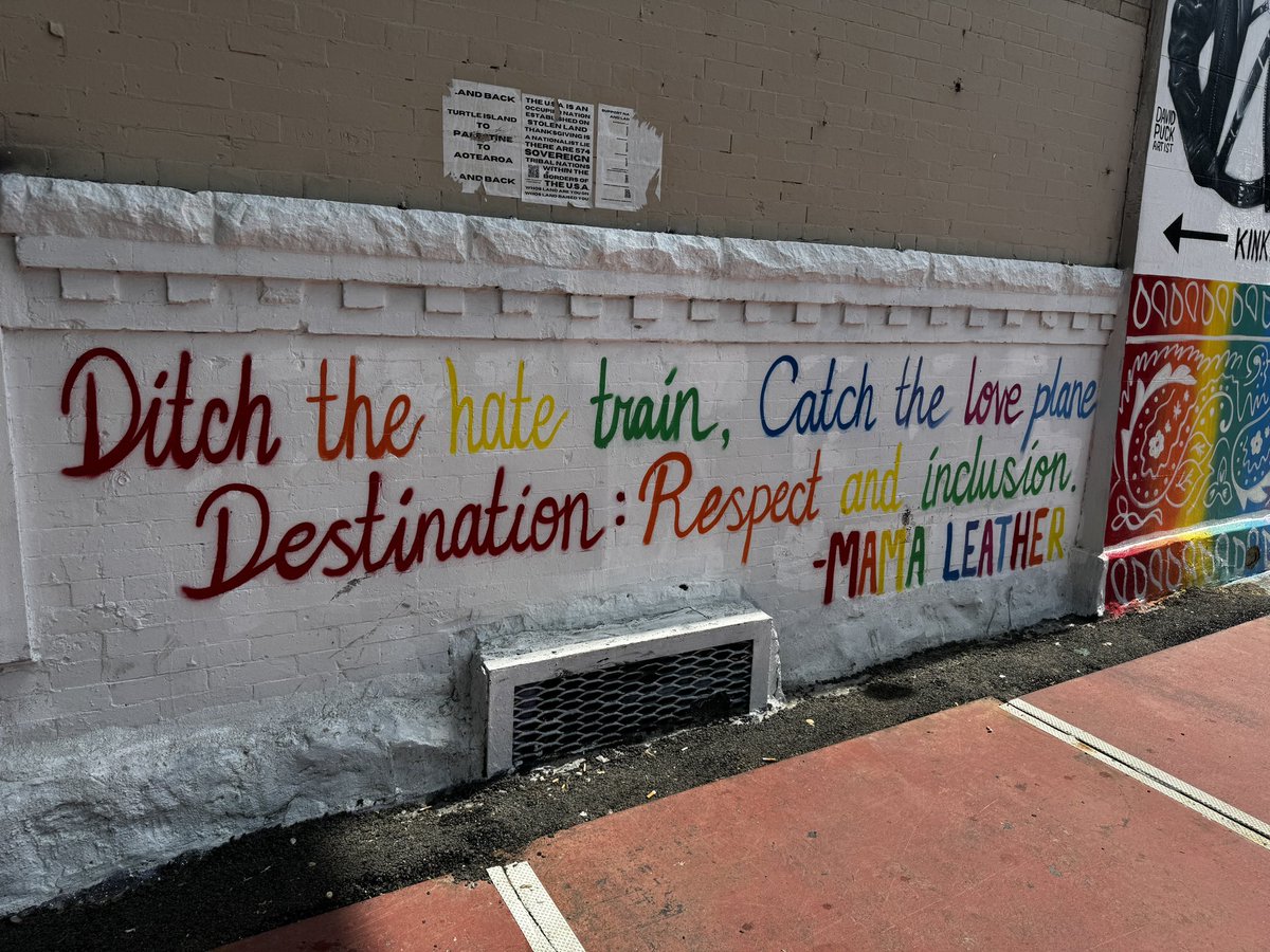 Kin9T33's tweet image. 🌈 #BushwickBrooklyn