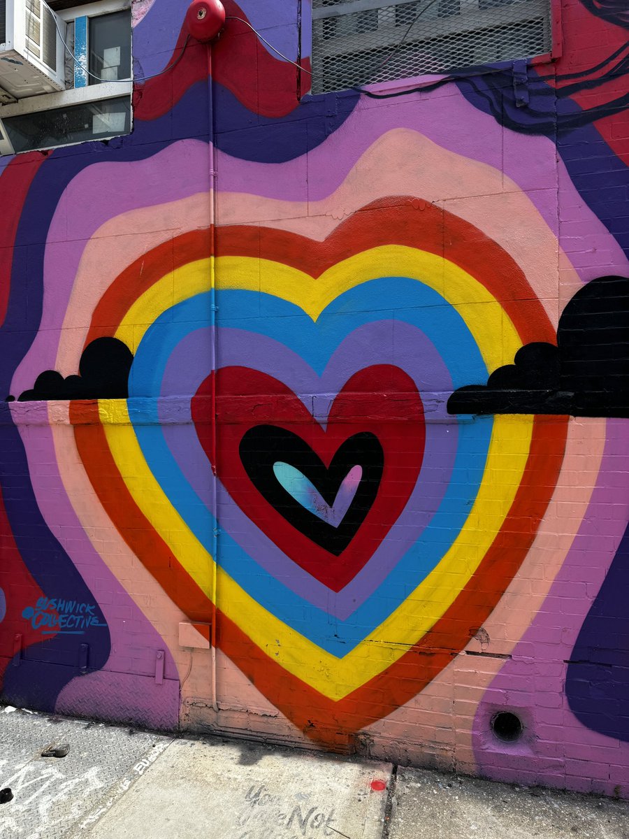 Kin9T33's tweet image. 🌈 #BushwickBrooklyn