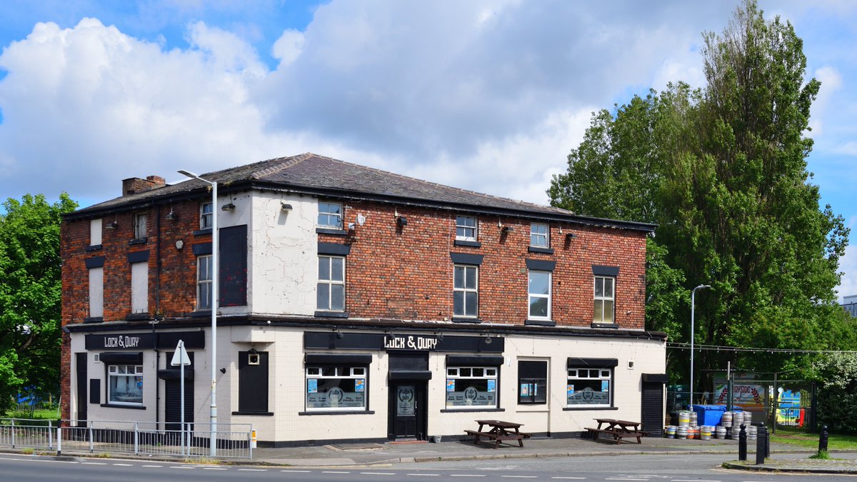 Liverpool1207's tweet image. Lock &amp;amp; Quay #CommunityPub #Bootle
Previously Merton Arms, and later the Little Merton