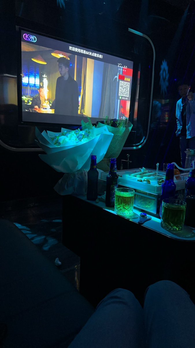 snowwrite5's tweet photo. 520快乐🎉 https://t.co/fPKctgDmPT