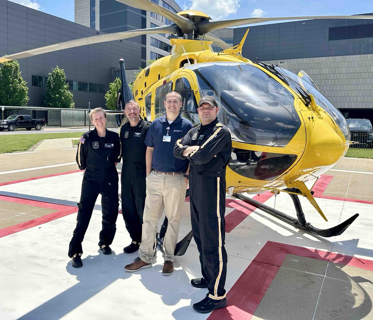 phi6greenville's tweet photo. Thank you Owensboro Health Regional Hospital for having PHI 6 out for continuing education and lunch today.  We enjoyed getting to spend the first day of EMS week with hospital staff and local EMS.  #phi6 #phiairmedical #phihealth https://t.co/uZy7O89jcj