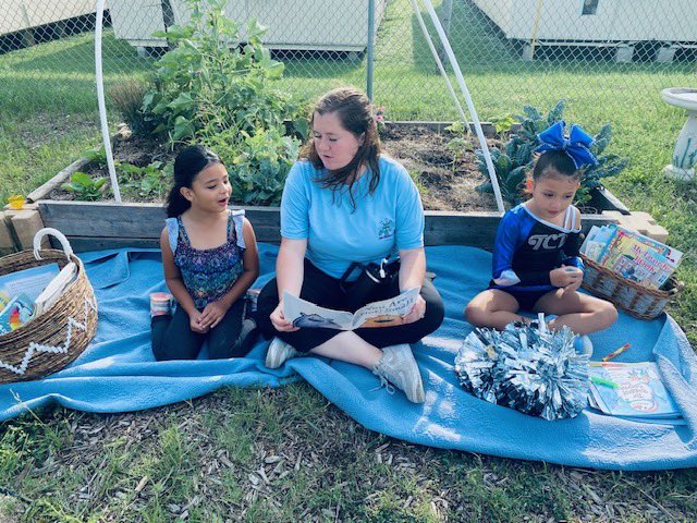 Story Time in the Garden 2024! The garden club worked so hard this year to make the Cole Garden look beautiful! Family and friends were able to come out and grab a free book and hear some stories by our wonderful teachers here at Cole!🪴🧑‍🌾👩‍🌾
