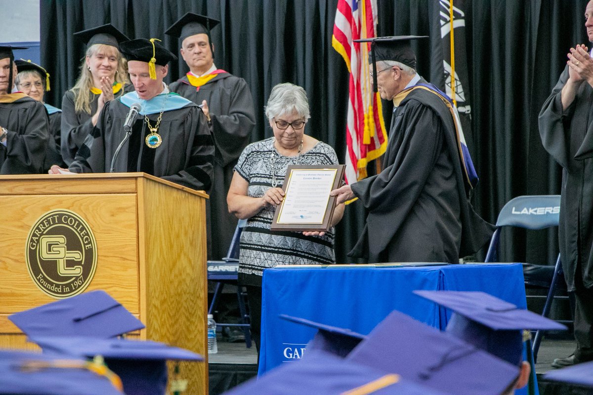 Congrats to Professor Carolyn Deniker, named Emerita at Garrett College! Celebrating her 32-year legacy and pivotal role in the STEM Center. 🎓 

📰 Read the full article, here: bit.ly/3UMGHvG

#GarrettCollege #ProfessorEmerita #STEMEducation #AcademicExcellence