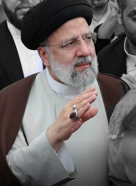 restitutorII's tweet photo. 🇮🇷
Iran: L'état de la bague du président iranien, carbonisée. https://t.co/op1JCZEKGk