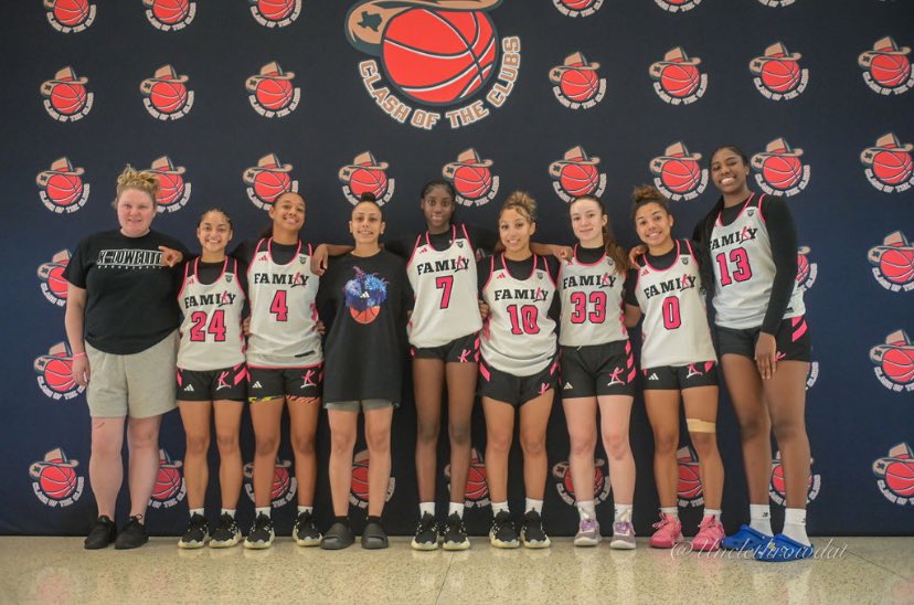 Finished the weekend off strong 💪🏾!! 5-0 and Platinum Champions! @Klowelitegirls @ThatCoachNish #TAGGED