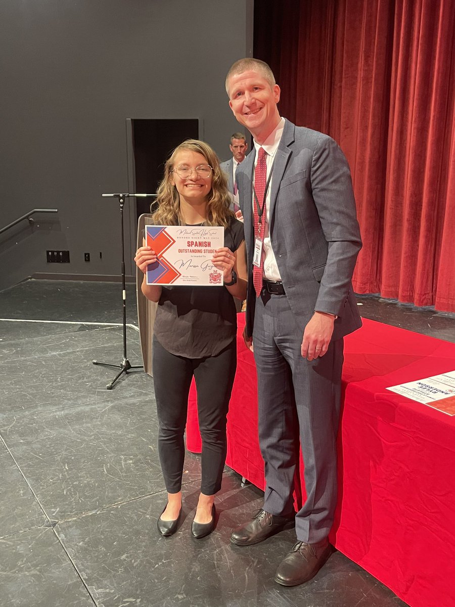 Congratulations to Marissa Gergen for being our Spanish outstanding student.