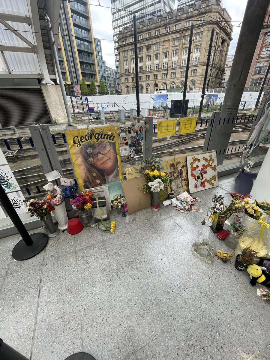 Finally made it down to the #manchesterarenaattack memorial today. Not a day goes by when the 22 are not in my thoughts. #manchester #manchester22 #manchesterbombing #neverforget