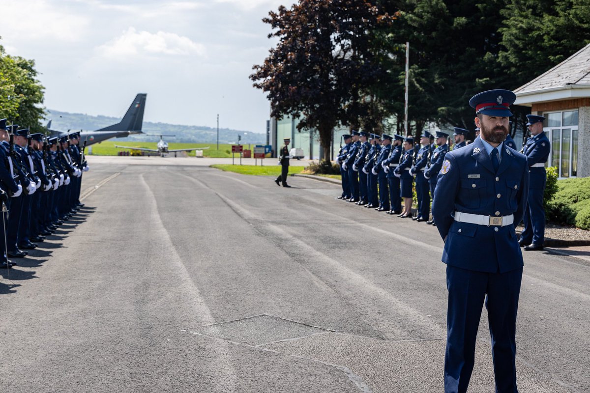The @IrishAirCorps were honoured to host President Sergio Matterella of Italy on his recent state visit to 🇮🇪 at Baldonnel, the strategic heart of military aviation in Ireland. President Matterella was greeted with a GoH, fostering the relationship and collaboration between 🇮🇹&🇮🇪