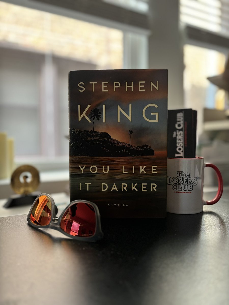 Tomorrow, @StephenKing delivers his latest collection of stories, YOU LIKE IT DARKER. We're huge fans of the book -- our favorite collection since SKELETON CREW -- and we're giving away two (2) copies.

Just RT with your favorite King short story!