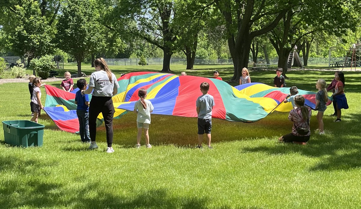 WashingtonNPS's tweet photo. ⁦@WashingtonNPS⁩ Park Day 2024! Rewarding our students for their hard work! #npspanthers #BEOUTSTANDING https://t.co/xEZAX0W1Rw