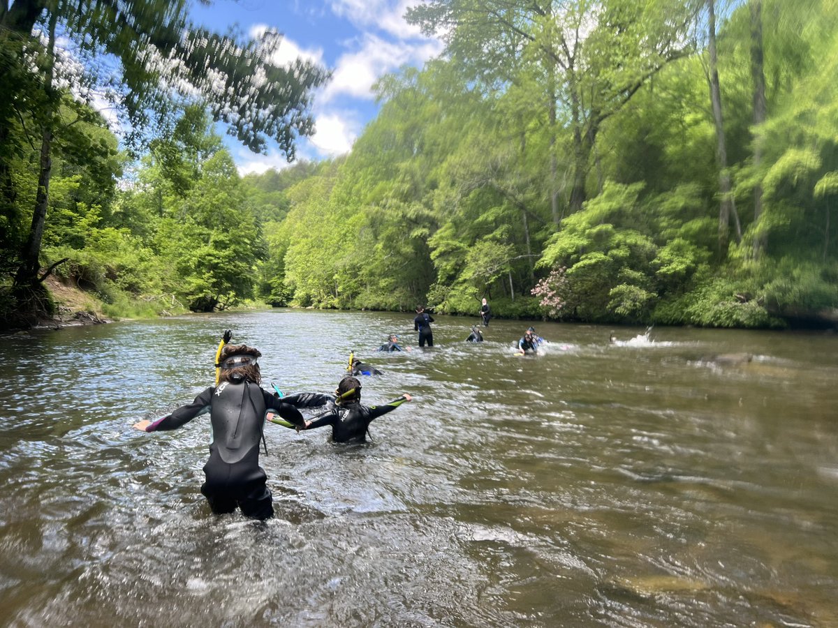 RootEdNC's tweet image. The Rosman Elementary 5th graders had a great time snorkeling with Kevin and Christie at Oxbow River Snorkeling!