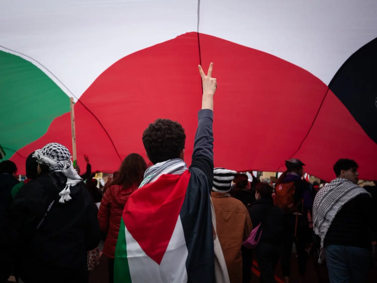 This platform has many incredible individuals, and I’ve had the privilege of making new friends who are deeply committed to the liberation of the Palestinian people. Please share an iconic picture that represents Palestine in the comments, and let’s make new friends.