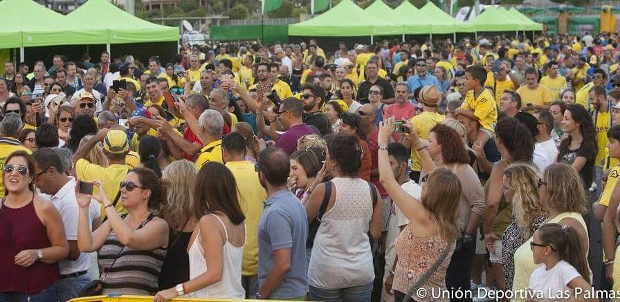 🚨📢 La Gran Fiesta de la Afición teñirá de amarillo la Fan Zone este domingo #LasPalmasEsDePrimera
#LALIGAESPORTS #UnionDePorVidaLasPalmas 🐥🎉🙌😊
Síguelo aquí 👉 tinyurl.com/27p8jwbz