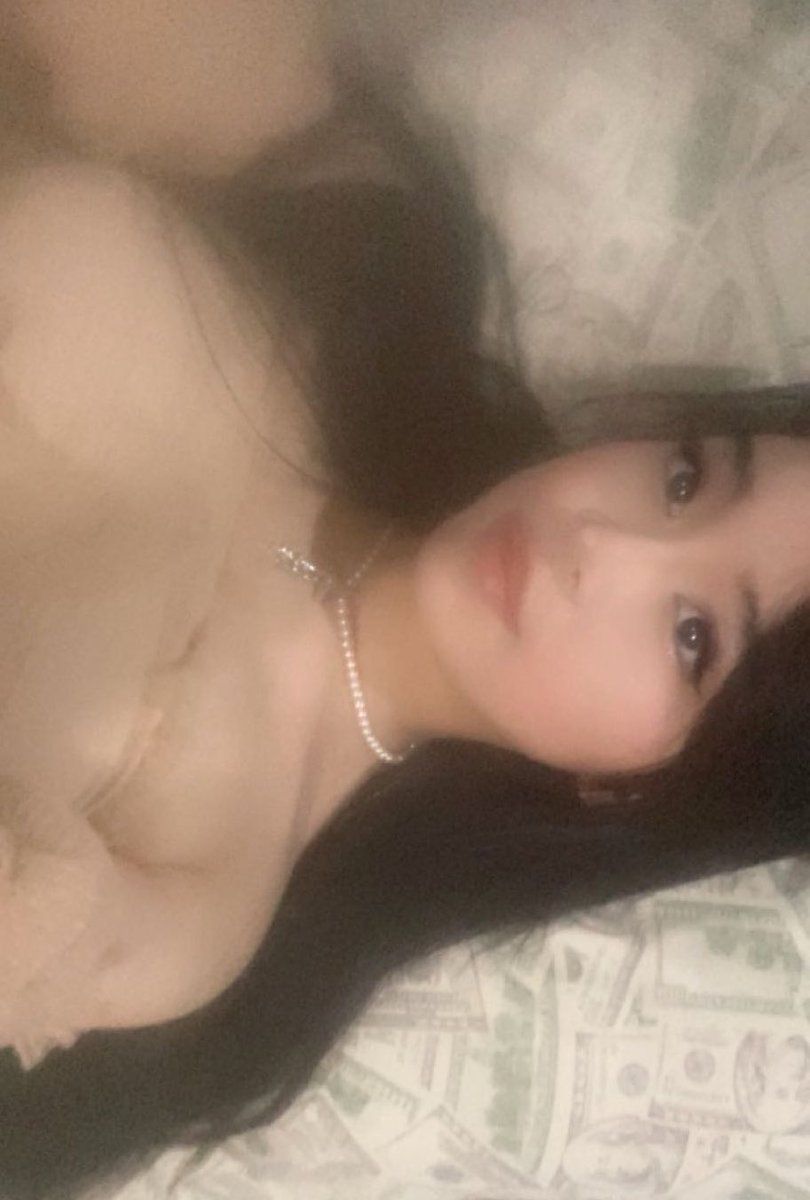 bunbwun's tweet photo. i honestly don’t know what to put for a caption here https://t.co/5zzhxVHuIX
