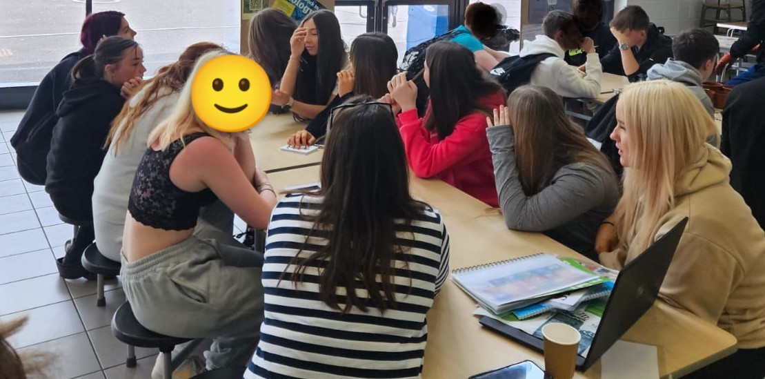 Thanks to <a href="/TheRHET/">RHET</a> for being involved in our S3 Sustainability Event @GlenifferHigh today, where pupils learnt about food miles and seasonal produce. #Sustainability #Employability #DYW #gleniffergoesgreen