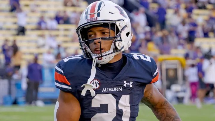 REPORT: Auburn running back Brian Battie is currently in critical condition following a shooting on Saturday that tragically killed his brother. The shooting took place in his hometown of Sarasota, Florida. Prayers to him and his family 🙏 (Via- @ESPNCFB)