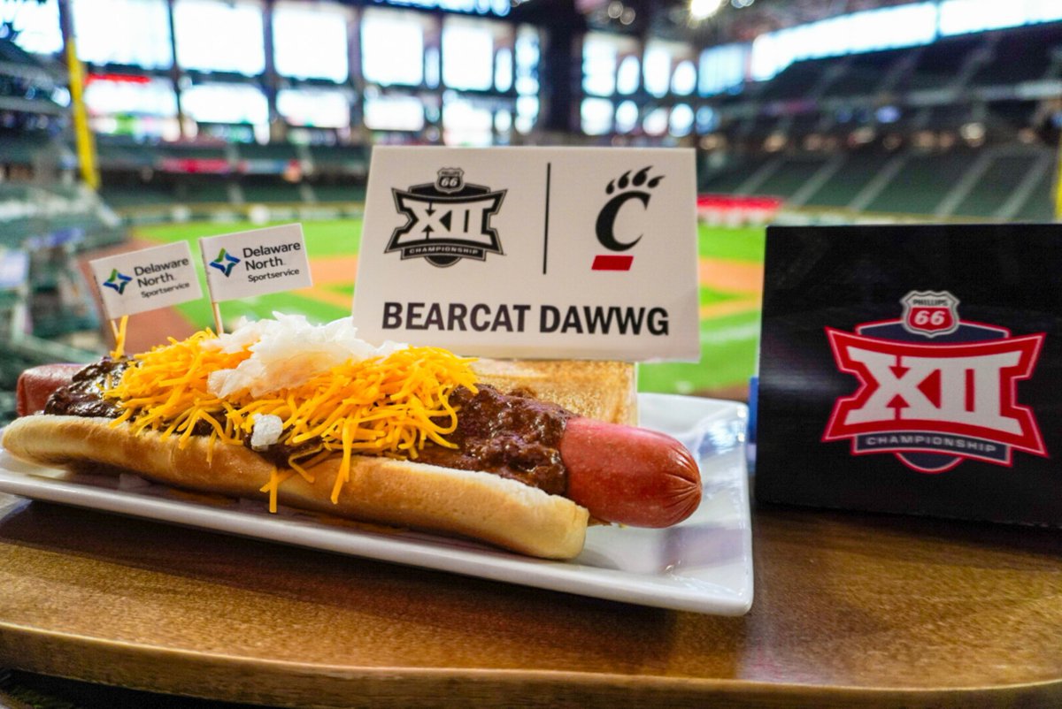 The Bearcat Dawwg

A Texas Chili Foot-Long Hot Dog topped with famous skyline-style chili and shredded cheese.

#Big12Eats | <a href="/GoBearcatsBASE/">Cincinnati Baseball</a>