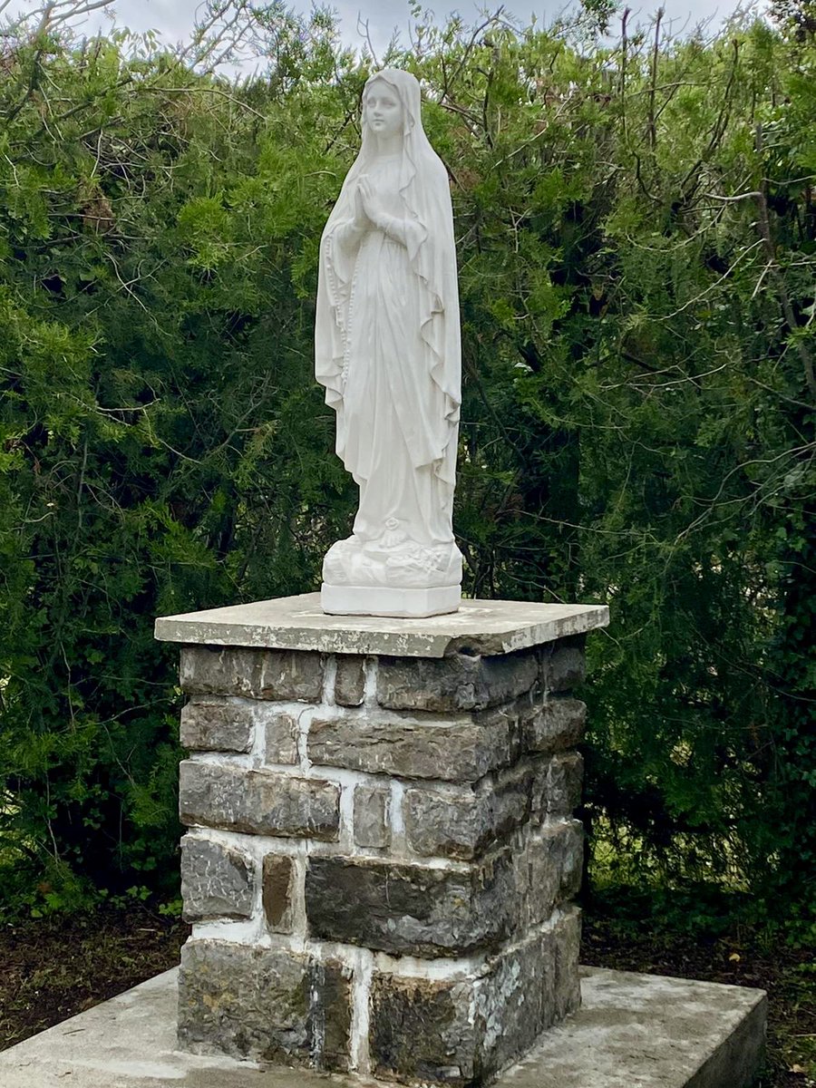 Joel Raymond (@joelraymondm) on Twitter photo Après + de 3 ans d’absence suite au vandalisme, la statue de la vierge Marie a été reinstallée sur son socle au Mazes. Encore qqs détails à parfaire mais tout sera prêt pour la bénédiction le 31/05 à 18h30.
<a href="/Montaud34/">Ville de Montaud</a> protège ses biens culturels et cultuels. #Patrimoine Après + de 3 ans d’absence suite au vandalisme, la statue de la vierge Marie a été reinstallée sur son socle au Mazes. Encore qqs détails à parfaire mais tout sera prêt pour la bénédiction le 31/05 à 18h30.
<a href="/Montaud34/">Ville de Montaud</a> protège ses biens culturels et cultuels. #Patrimoine