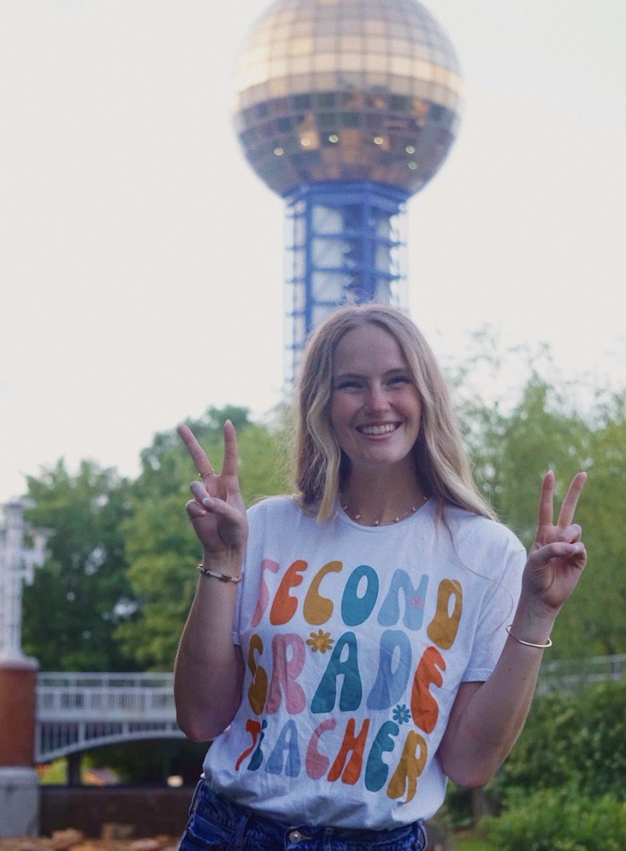 Heading back to second grade🍎 

Link to support my classroom down below. So excited and grateful for this new journey. Any donations are appreciated! 

amazon.com/hz/wishlist/ls…