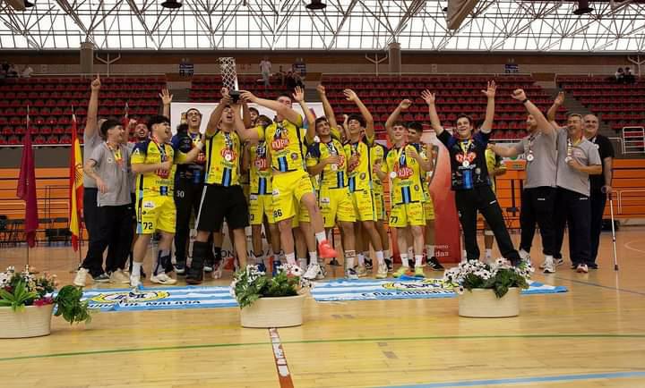 Y después de tanto, volvimos...