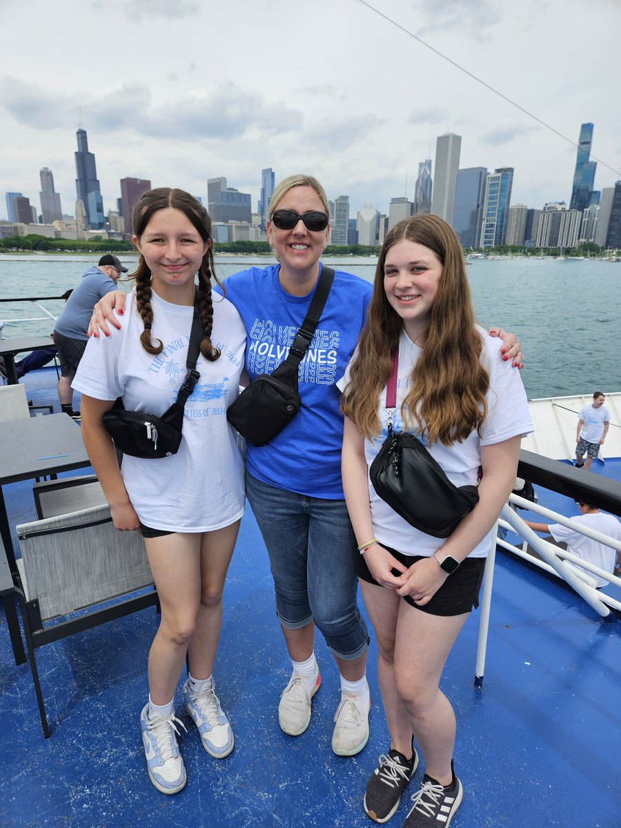 Medowsmath's tweet image. JJH 8th Grade Boat Trip