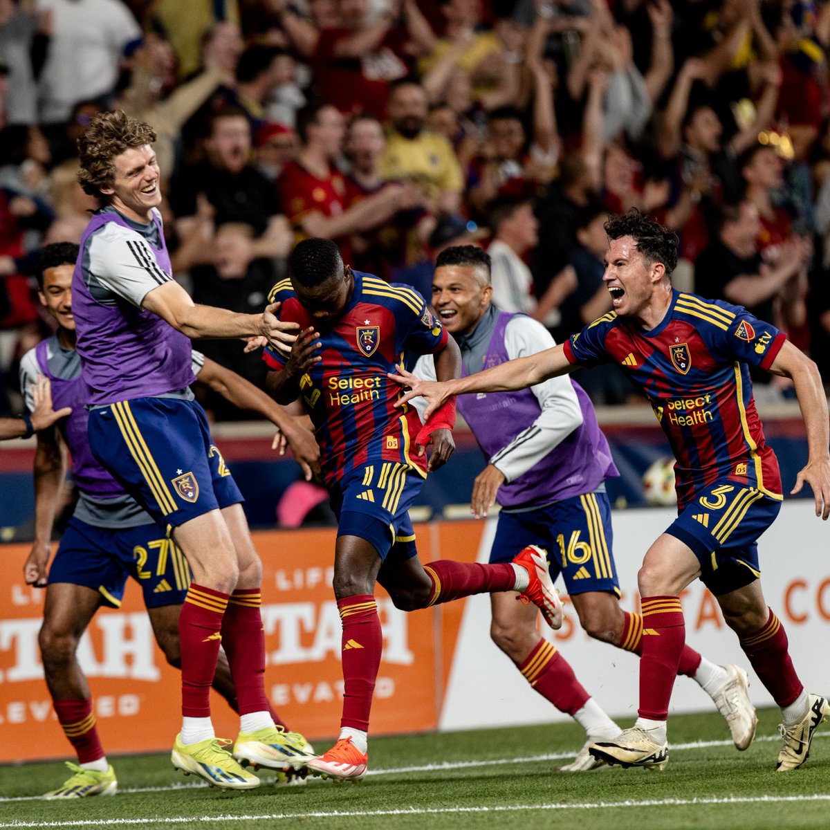 “I think that’s what made this game so special; the eruption after the goals. You felt it in your soul.”

@realsaltlake showed repeated resilience to win an eight-goal thriller over Colorado: soc.cr/4asoIjY

#RivalryWeek by @continentaltire