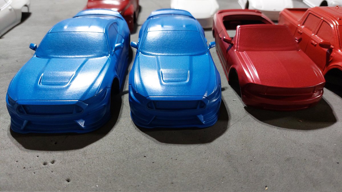 Oh man! What a blue! Got 6 (5) new Fords in this first batch of painted cars. Have to say, Ford's still gotta be my favorite manufacturer.