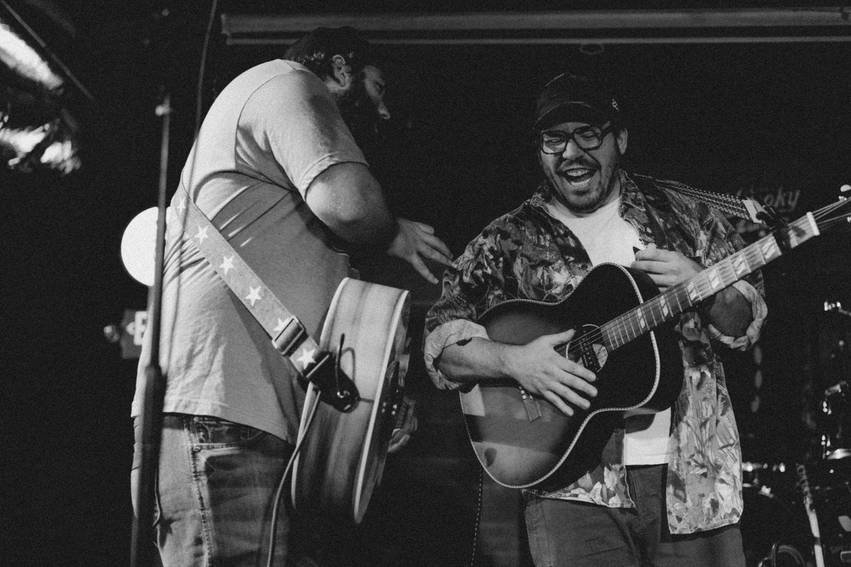 jrmusic4ever's tweet photo. i dont remember what joke zach told me but i clearly immediately stole it and told it to tristyn lmao https://t.co/32RFXij1D7