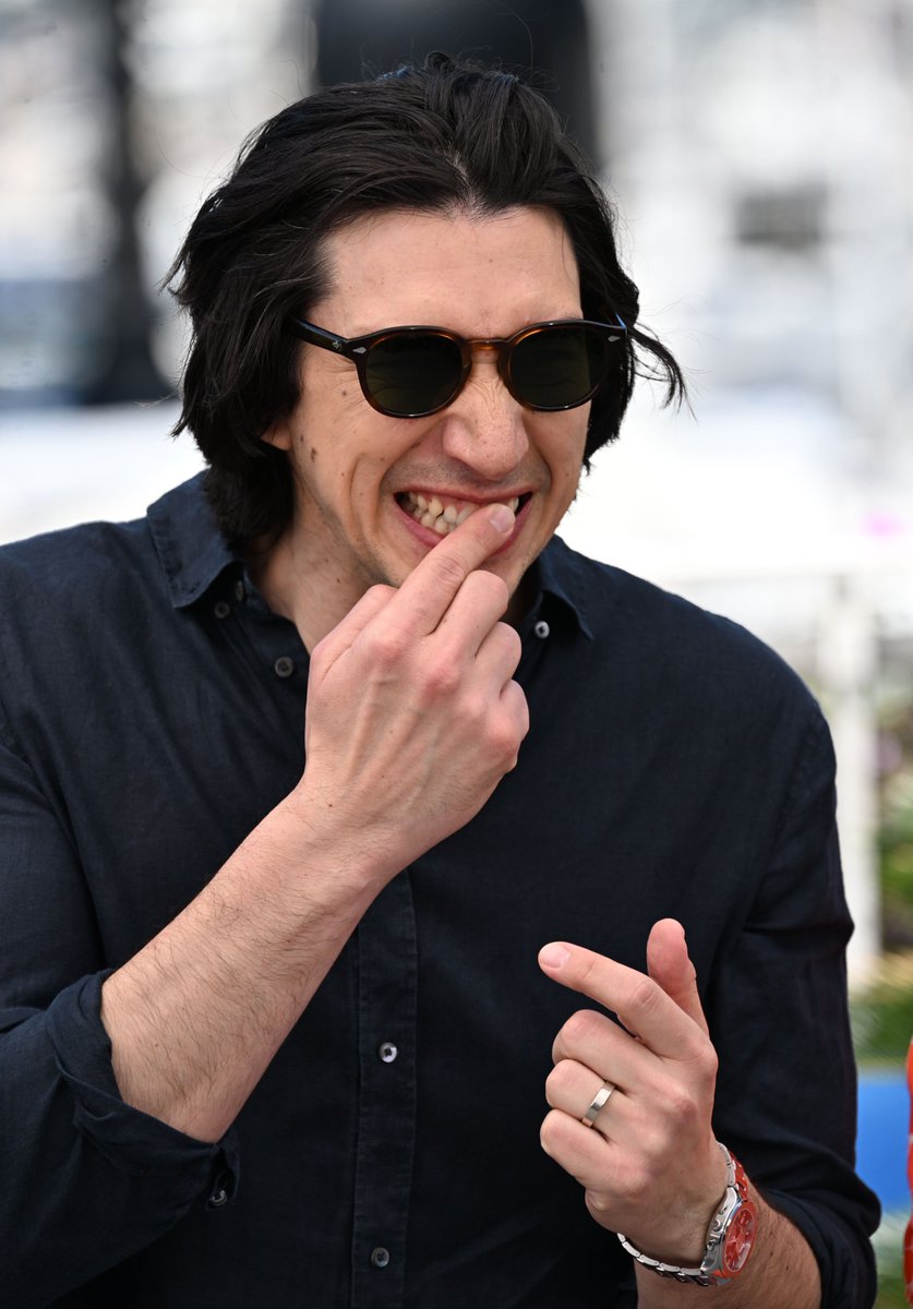 AdamDriverBRA's tweet photo. 📸[UHD] Adam Driver em photocall de Megalopolis, Cannes 2024 https://t.co/XGLq7A2K50