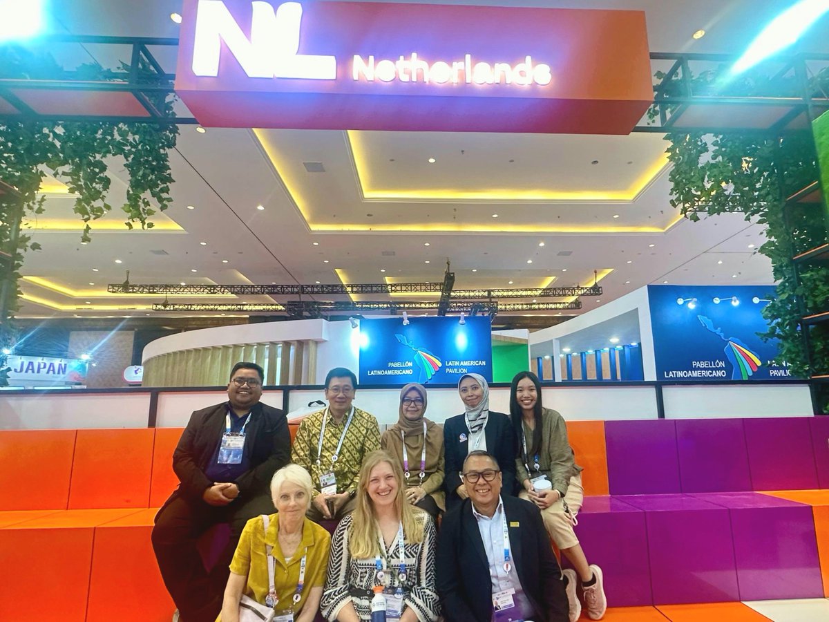 SNVIndonesia's tweet image. In the NL pavilion during the 10th #wolrdwaterforum, @aaqq our Country Director highlights the payment for environmental service among large and small scale stakeholders as a mechanism to share responsibilities for watershed preservation

#WaterForSharedProsperity
#WaterSecurity